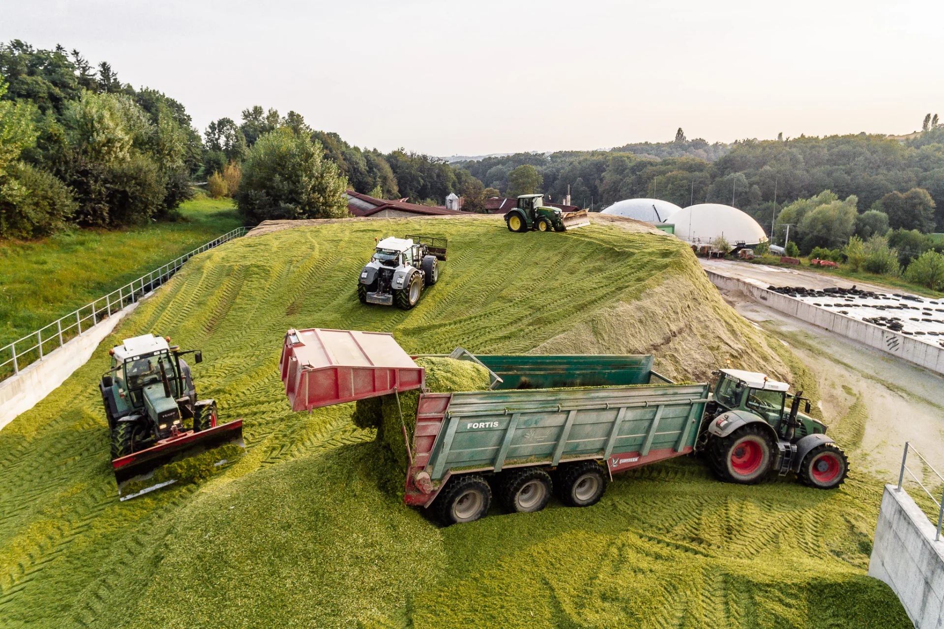 Návesy FORTIS (Farmtech)