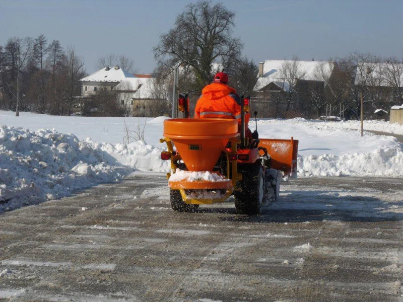 Posýpače FERTI WINTER (INO)