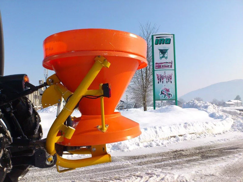 Posýpače FERTI WINTER (INO)